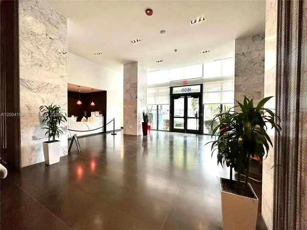 $3,350 | 1600 Northeast 1st Avenue, Unit 3412, Miami, FL 33132