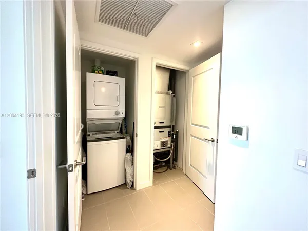 $3,350 | 1600 Northeast 1st Avenue, Unit 3412, Miami, FL 33132