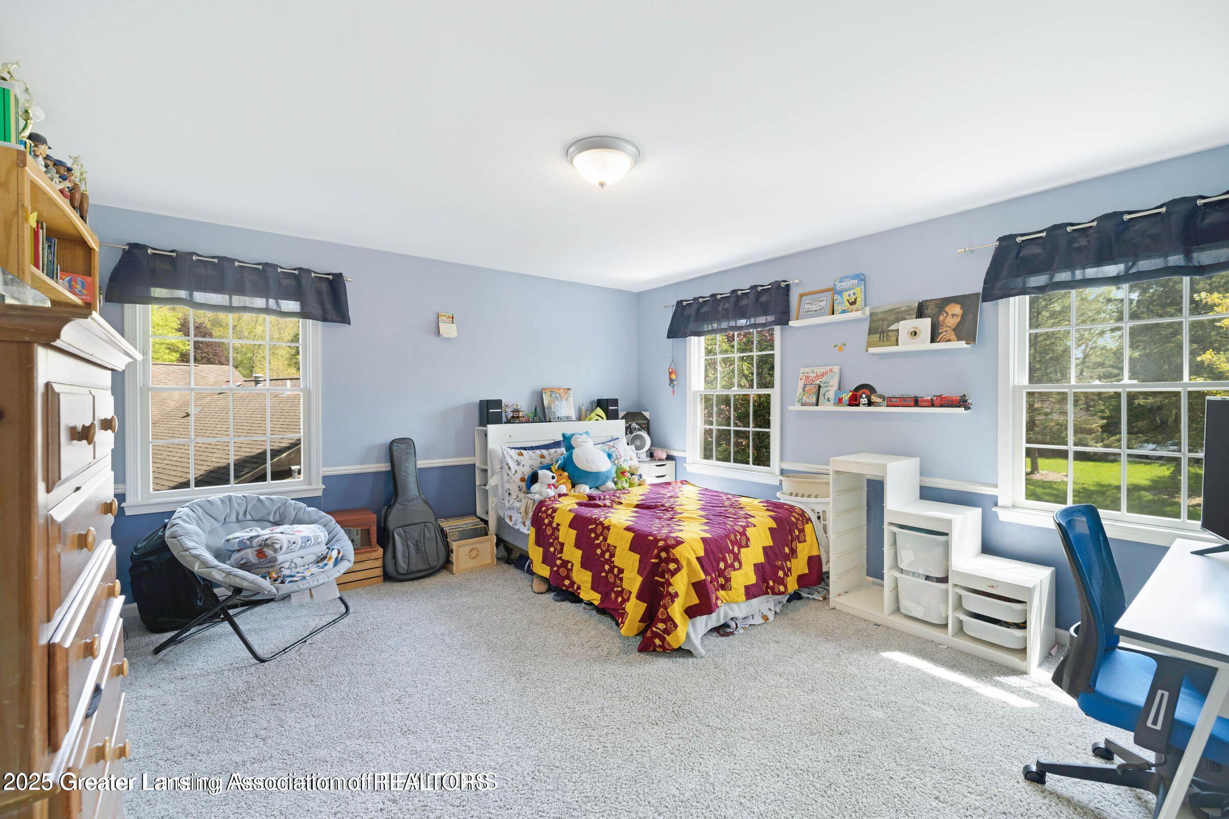 2038 Woodfield Road Okemos, MI 48864 - Photo 37 of 39 20250512185913307045000000-o