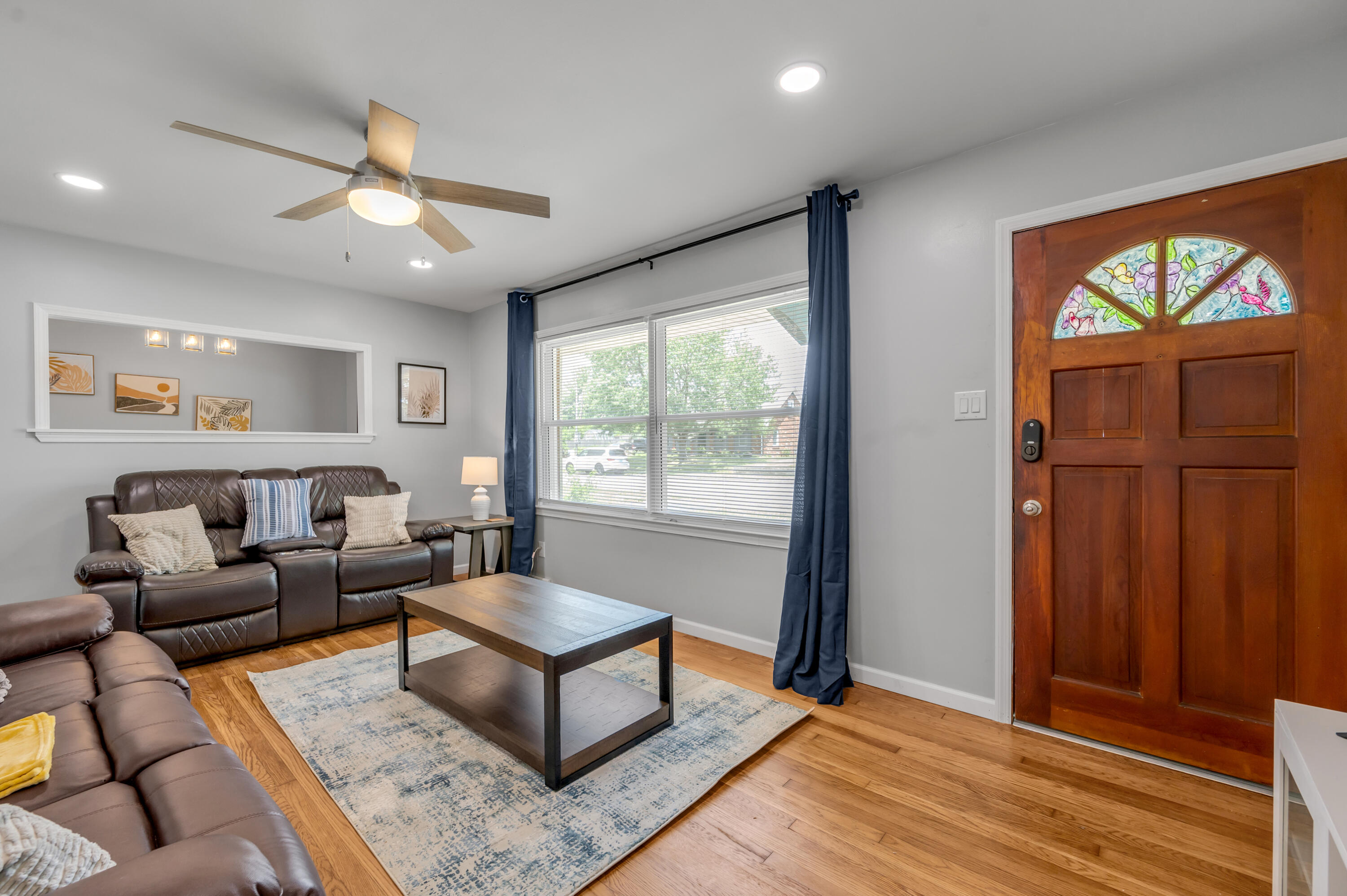 1626 Raleigh Road Lexington, KY 40505 - Photo 3 of 27 TDB_3207