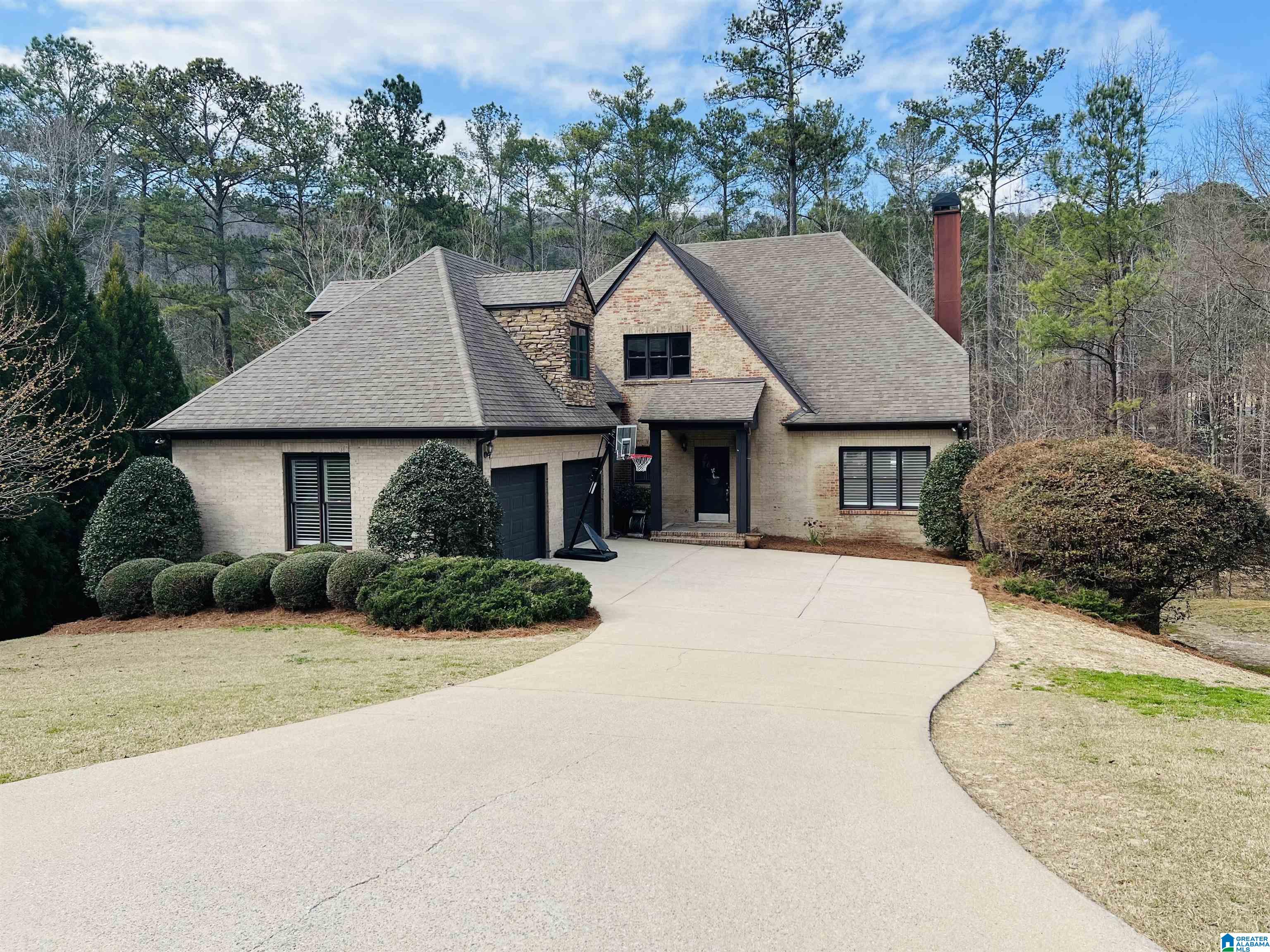 127 Broadmoor Loop Oneonta, AL 35121 - Photo 1 of 39