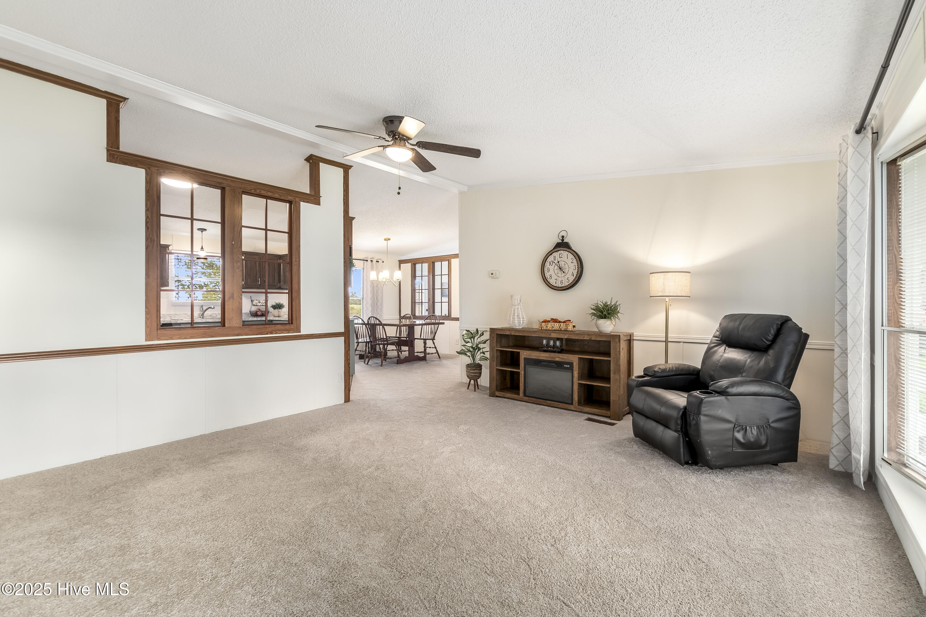 121 Bryan Road Knotts Island, NC 27950 - Photo 4 of 25 DSC08336