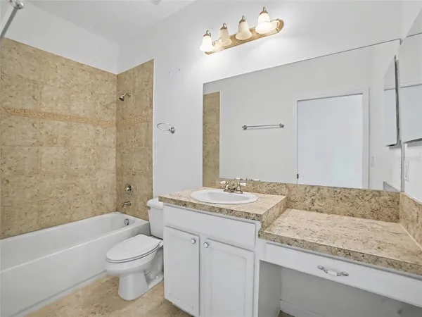 $395,000 | 10346 Celtic Ash Drive, Ruskin, FL 33573