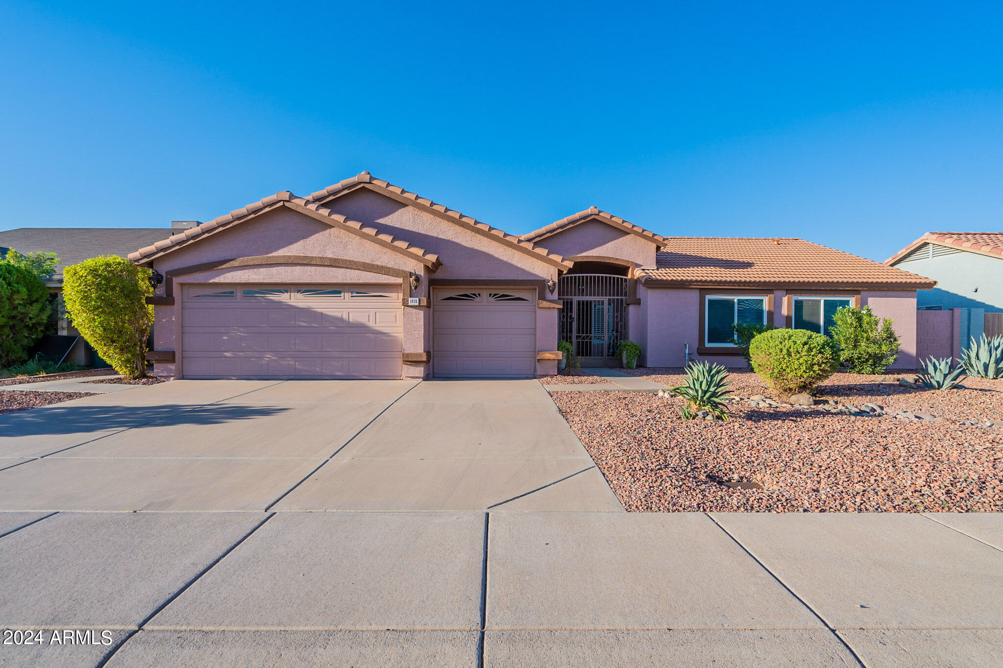 1808 East Darrel Road Phoenix, AZ 85042 - Photo 2 of 46 Front