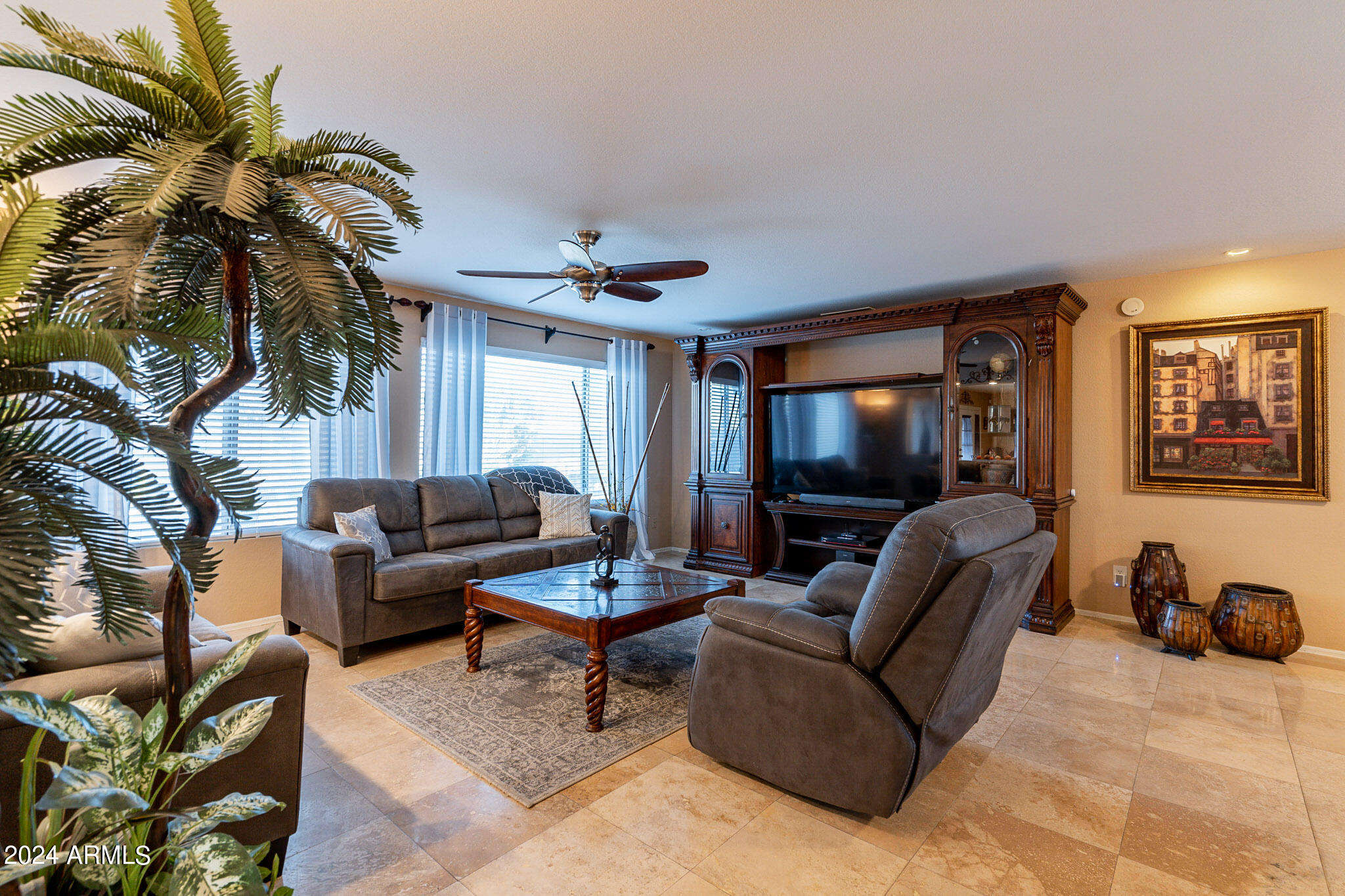 1808 East Darrel Road Phoenix, AZ 85042 - Photo 5 of 46 Family Room
