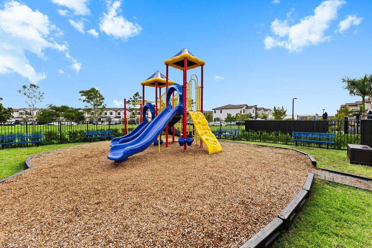 23426 Southwest 127th Place Homestead, FL 33032 - Photo 20 of 24 424A2226