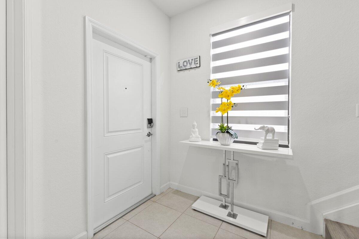 23426 Southwest 127th Place Homestead, FL 33032 - Photo 3 of 24 424A1378