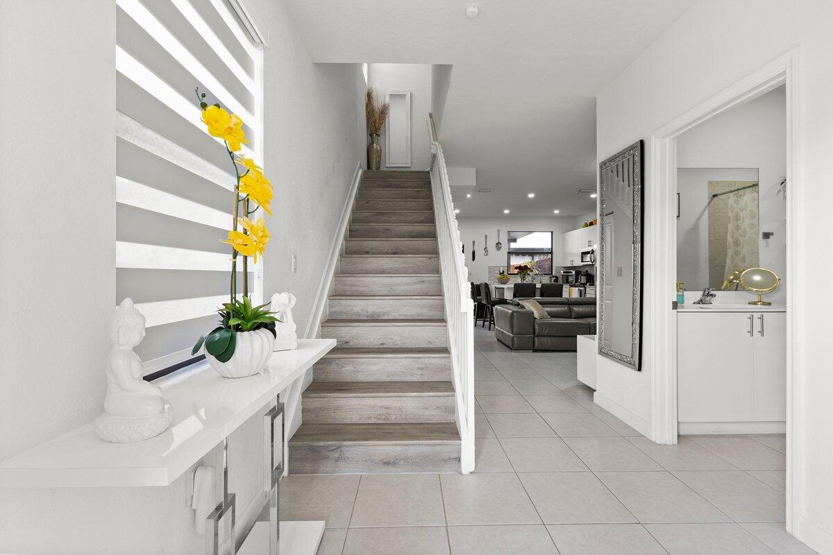 23426 Southwest 127th Place Homestead, FL 33032 - Photo 4 of 24 424A1373