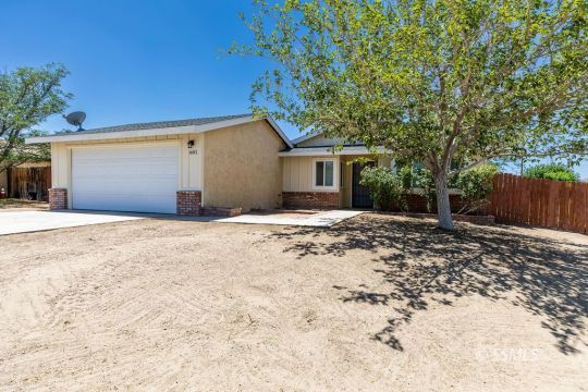 601 South Gold Canyon Street Ridgecrest, CA 93555 - Photo 2 of 34 a view of a house with a yard