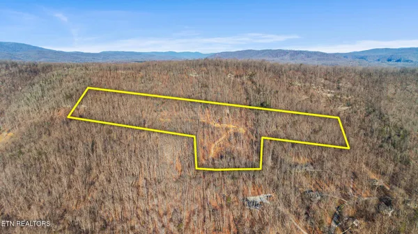 $1,125,000 | Hilltop Drive, Jacksboro, TN 37757