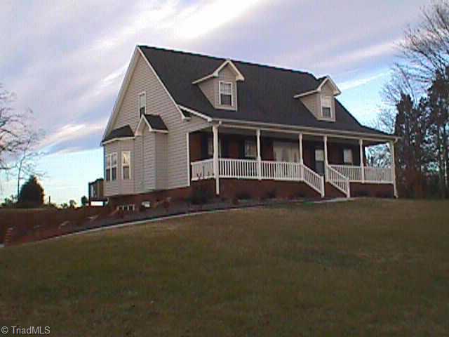 5787 Ridge Road Lexington, NC 27295 - Photo 1 of 8 Exterior Front.
