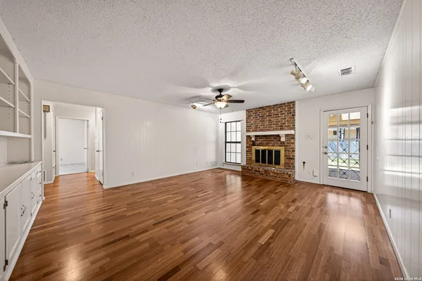 $1,950 | 10902 Grand Haven Drive, San Antonio, TX 78239