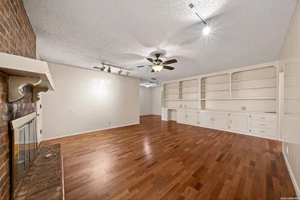 $1,950 | 10902 Grand Haven Drive, San Antonio, TX 78239