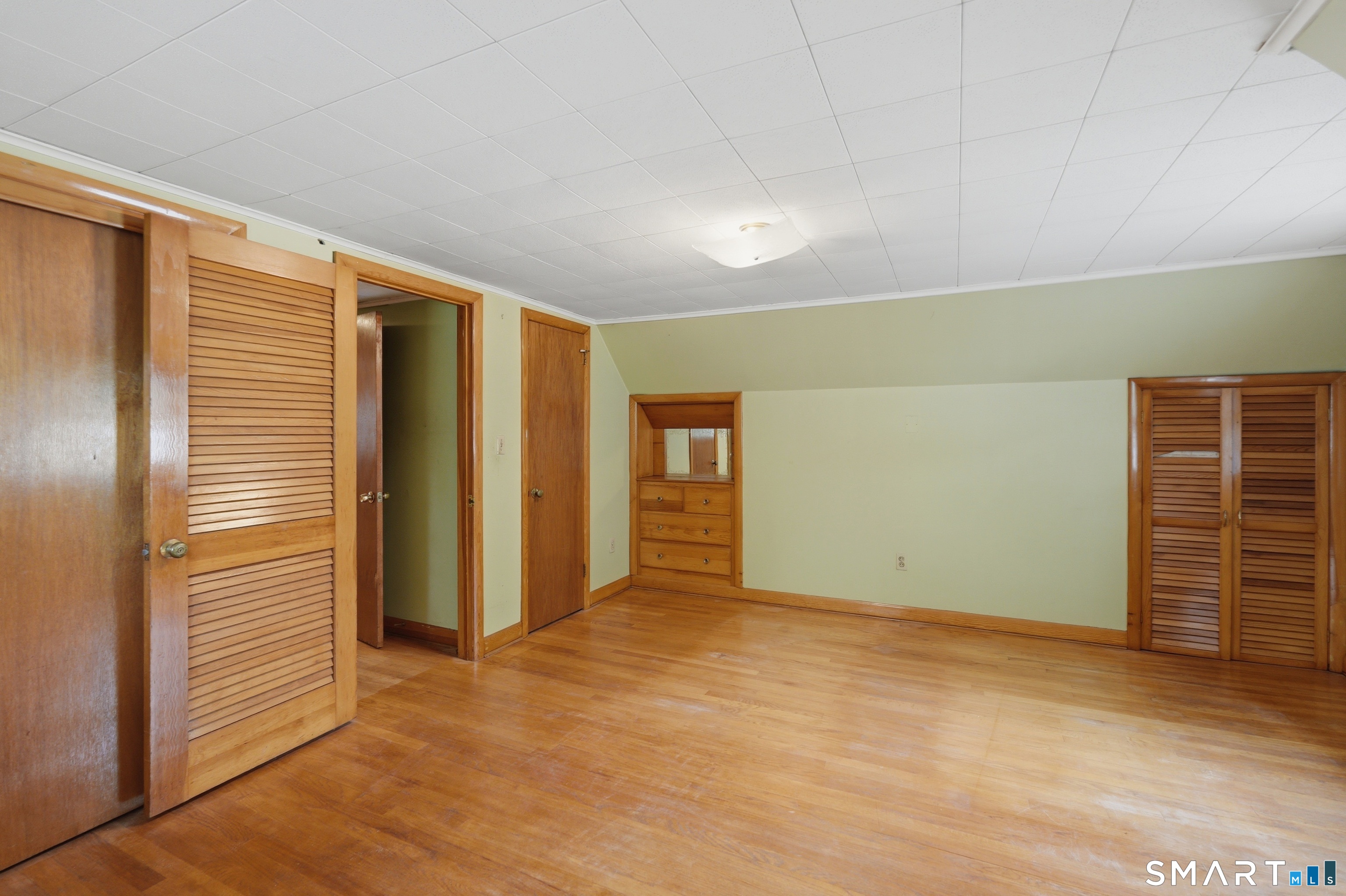 40 Royal Oak Road New Britain, CT 06053 - Photo 23 of 33