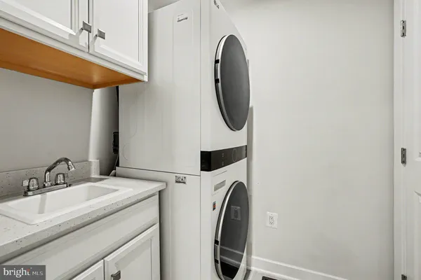 $3,200 | 17414 Southern Shrs Drive, Dumfries, VA 22026