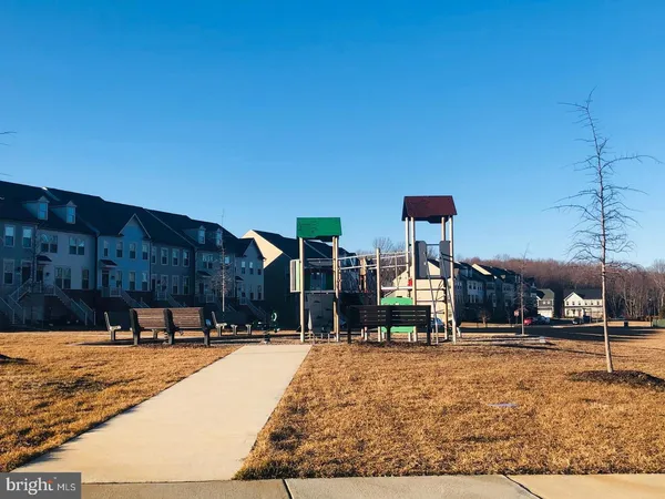 $3,200 | 17414 Southern Shrs Drive, Dumfries, VA 22026