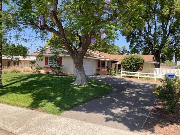$2,900 | 515 Alta Mesa Drive, Riverside, CA 92507