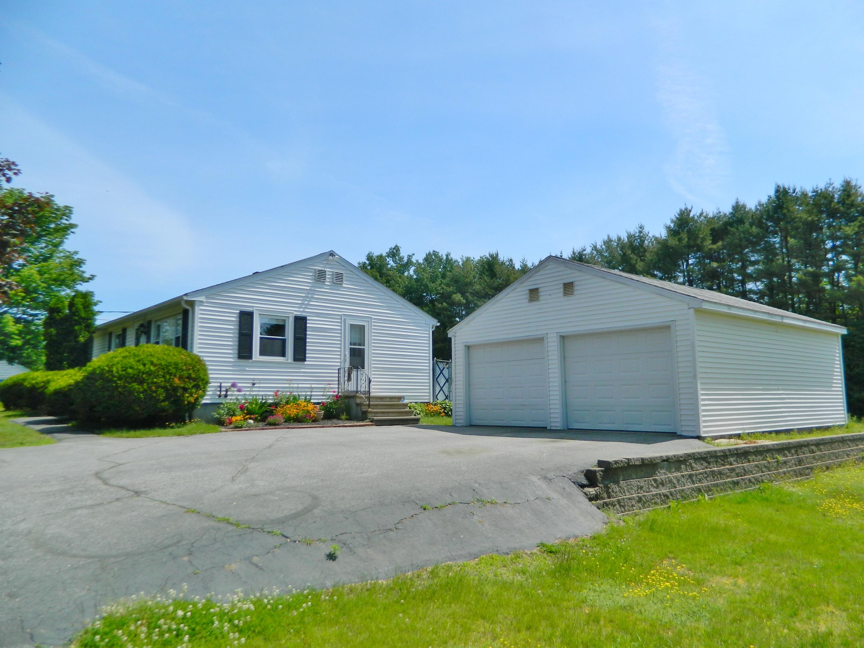963 River Road Windham, ME 04062 - Photo 1 of 16 001