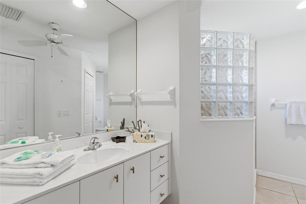 974 Rotonda Circle Rotonda West, FL 33947 - Photo 21 of 34