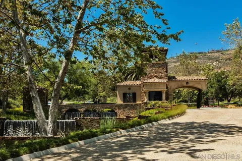 $1,500,000 | 8737 Via Rancho Cielo, Rancho Santa Fe, CA 92067