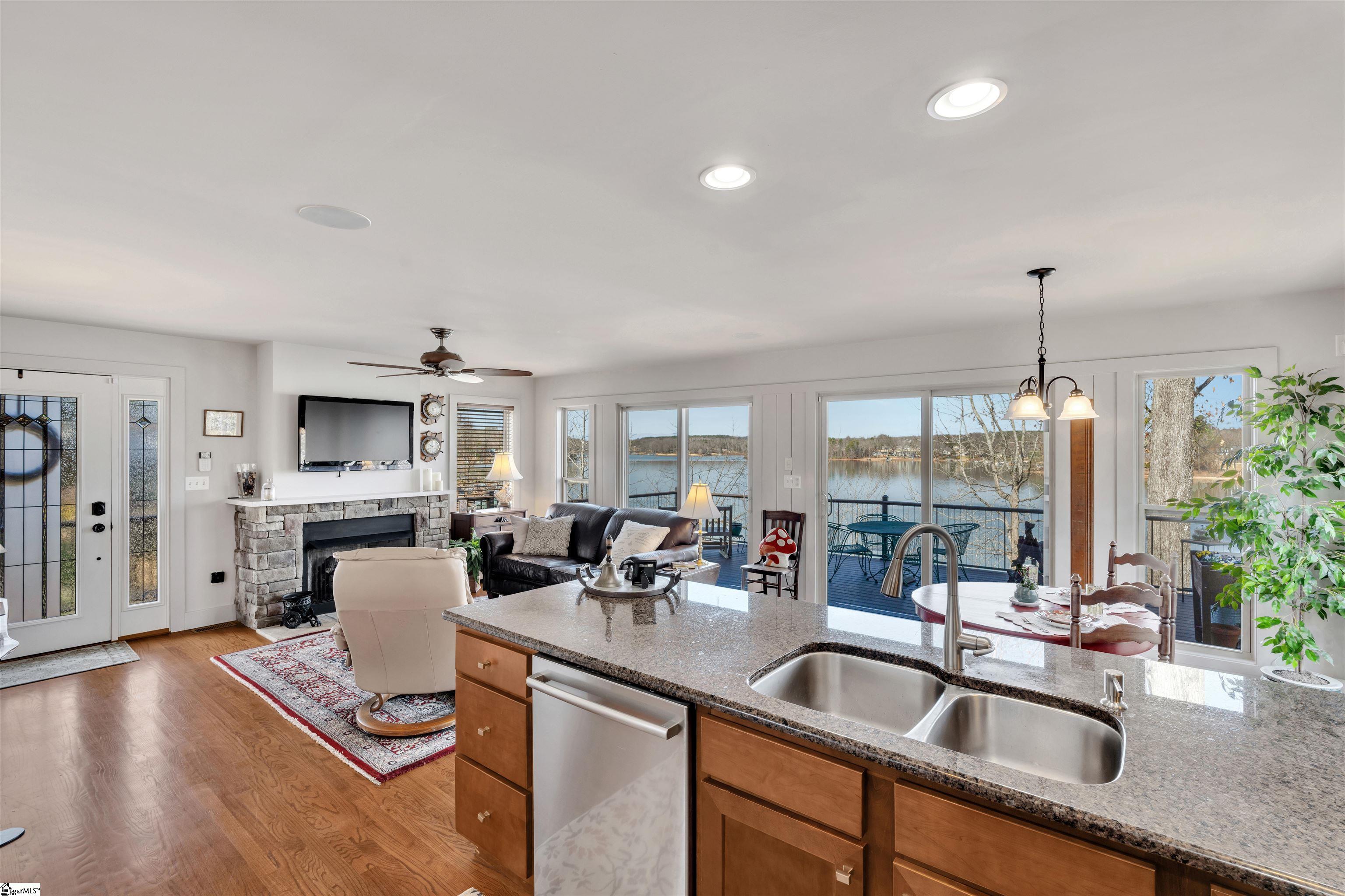 456 Hillside Drive Inman, SC 29349 - Photo 7 of 49 Gallery Image 7