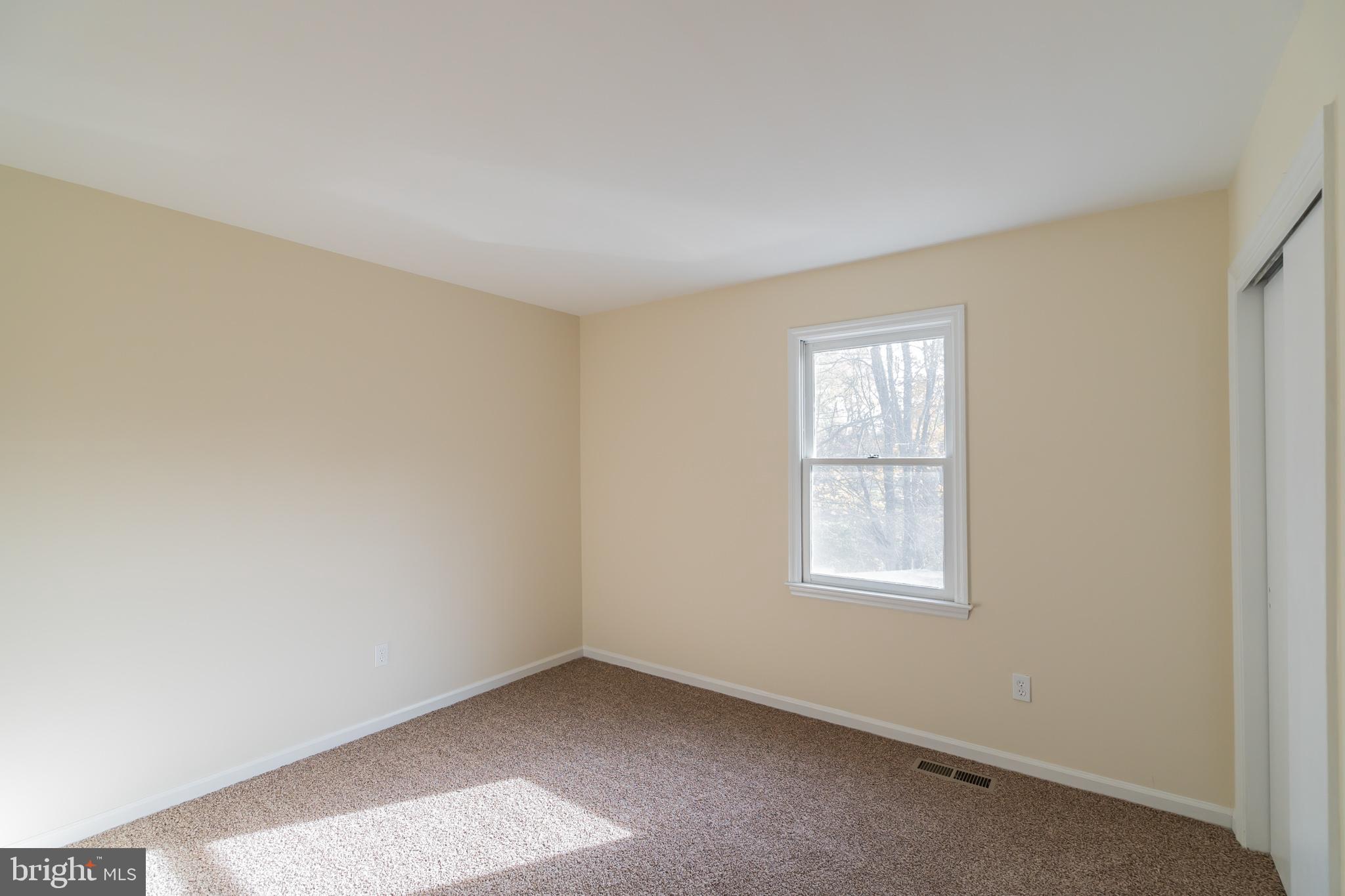 414 Windsor Circle Exton, PA 19341 - Photo 21 of 28 an empty room with a window