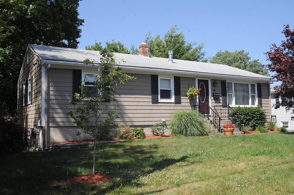 30 Detroit Street Fall River, MA 02721 - Photo 1 of 9