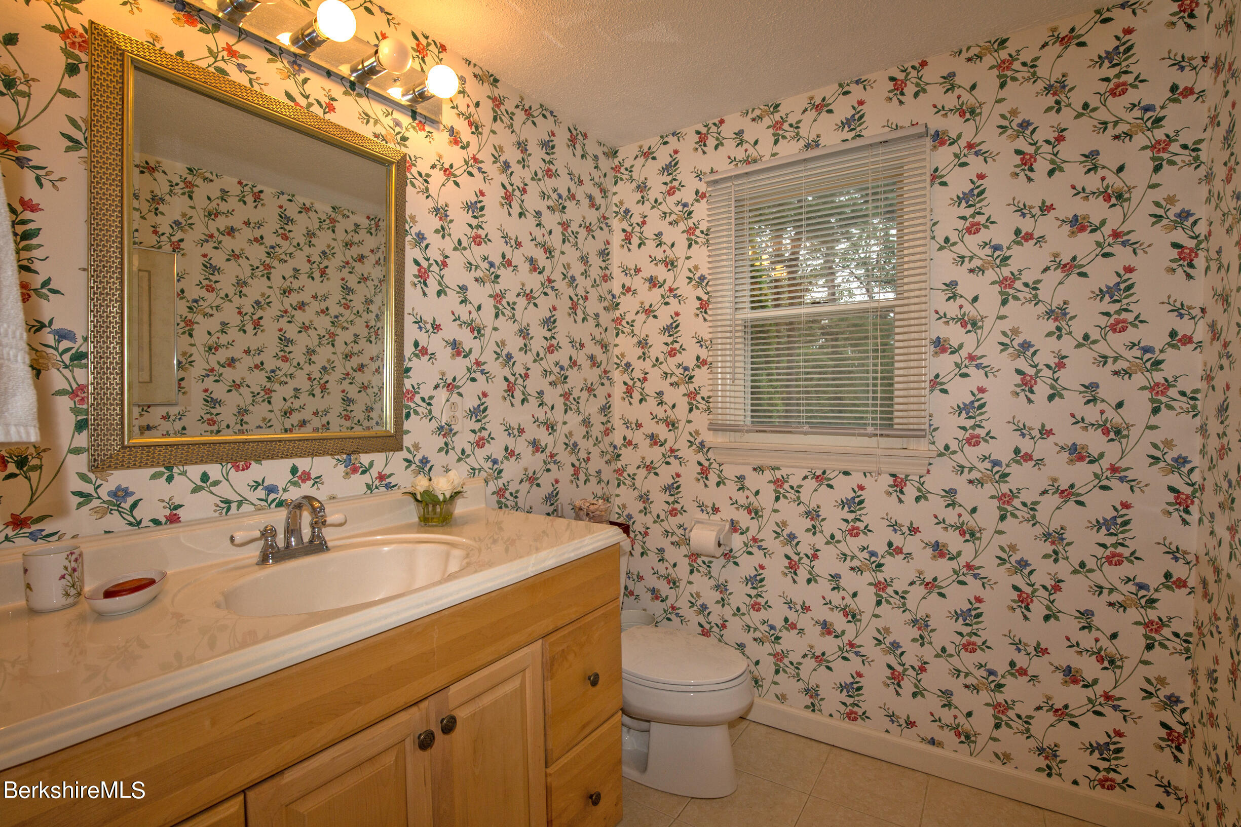 17 Westminster Road Lenox, MA 01240 - Photo 13 of 33 full bath