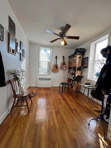 $318,000 | 1425 Thieriot Avenue, Unit 5L | Stratton Park