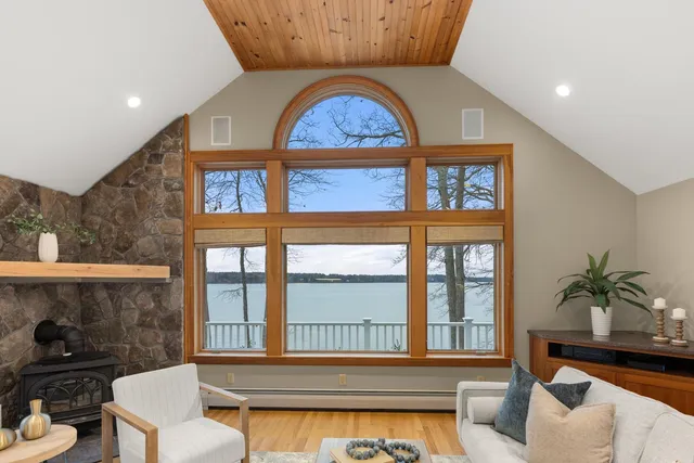 $1,695,000 | 263 Durham Point Road, Durham, NH 03824