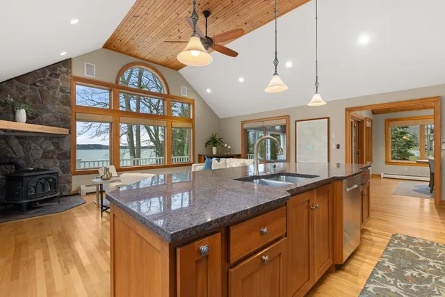 $1,695,000 | 263 Durham Point Road, Durham, NH 03824