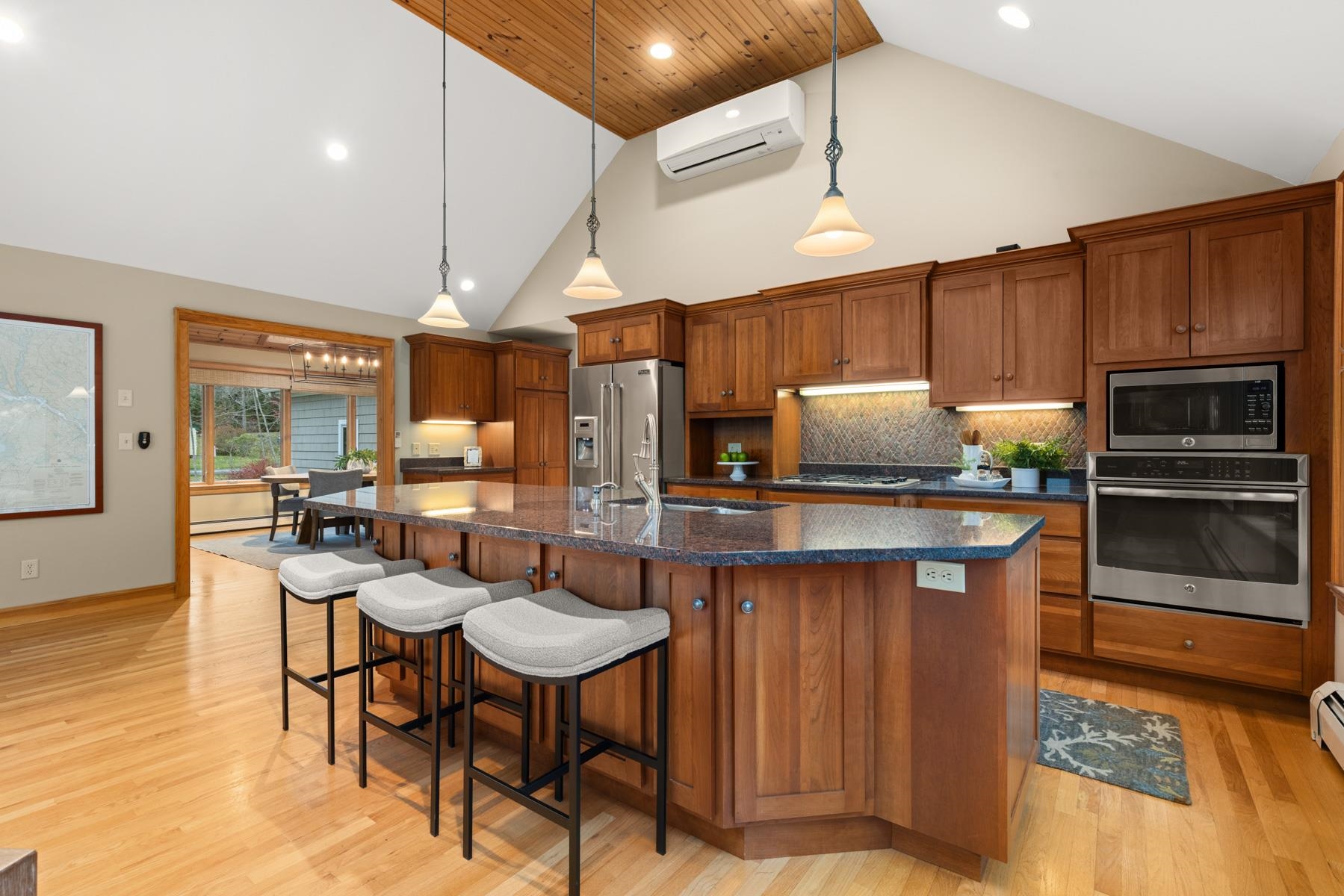 263 Durham Point Road Durham, NH 03824 - Photo 14 of 60