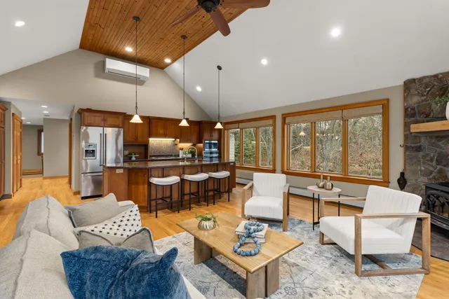 $1,695,000 | 263 Durham Point Road, Durham, NH 03824