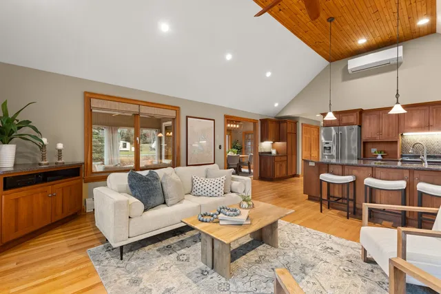 $1,695,000 | 263 Durham Point Road, Durham, NH 03824