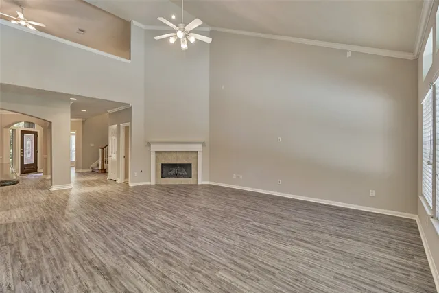 $565,000 | 7 Raindance Court, The Woodlands, TX 77385