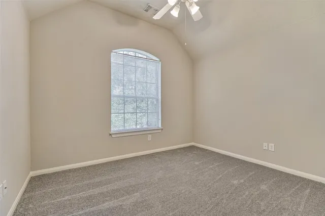 $565,000 | 7 Raindance Court, The Woodlands, TX 77385