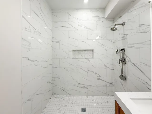 $2,465,000 | 667 Tremont Street, Unit 4, Boston, MA 02118