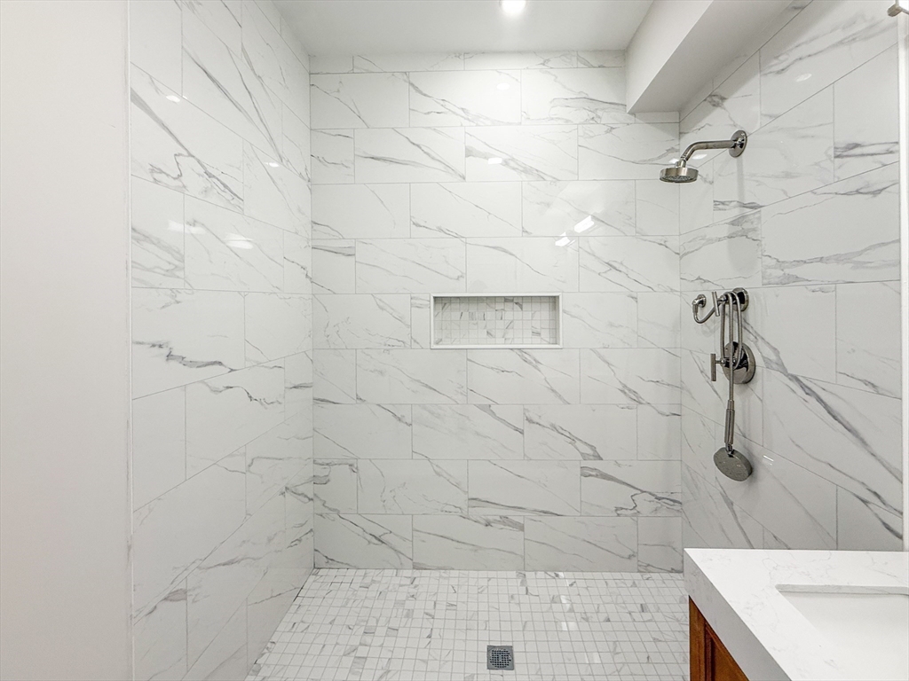 667 Tremont Street, Unit 4 Boston, MA 02118 - Photo 18 of 28