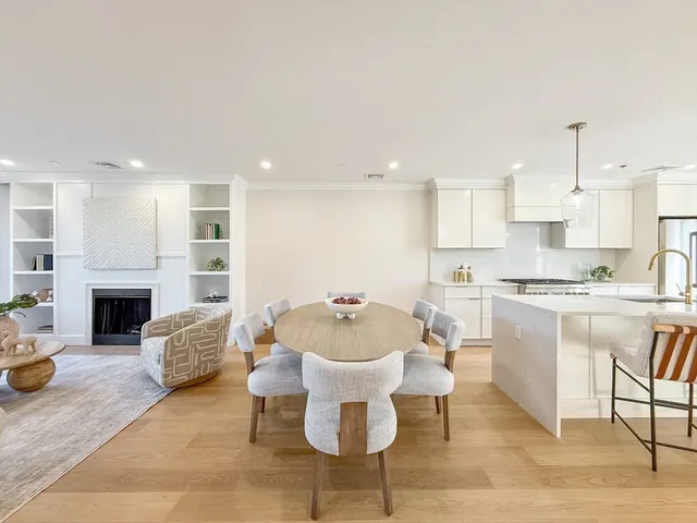 $2,465,000 | 667 Tremont Street, Unit 4, Boston, MA 02118