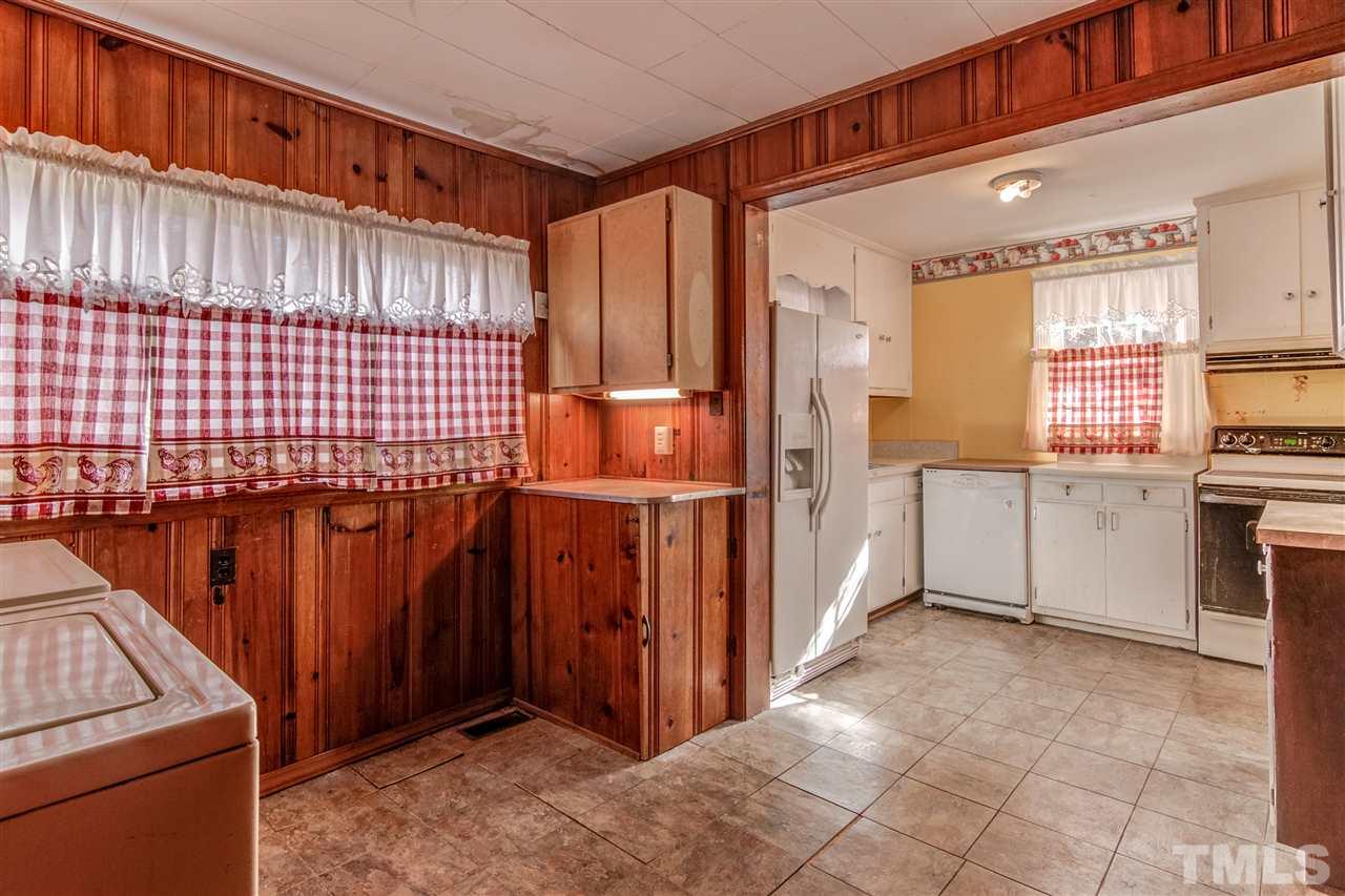 227 Georgetown Road Raleigh, NC 27608 - Photo 15 of 25
