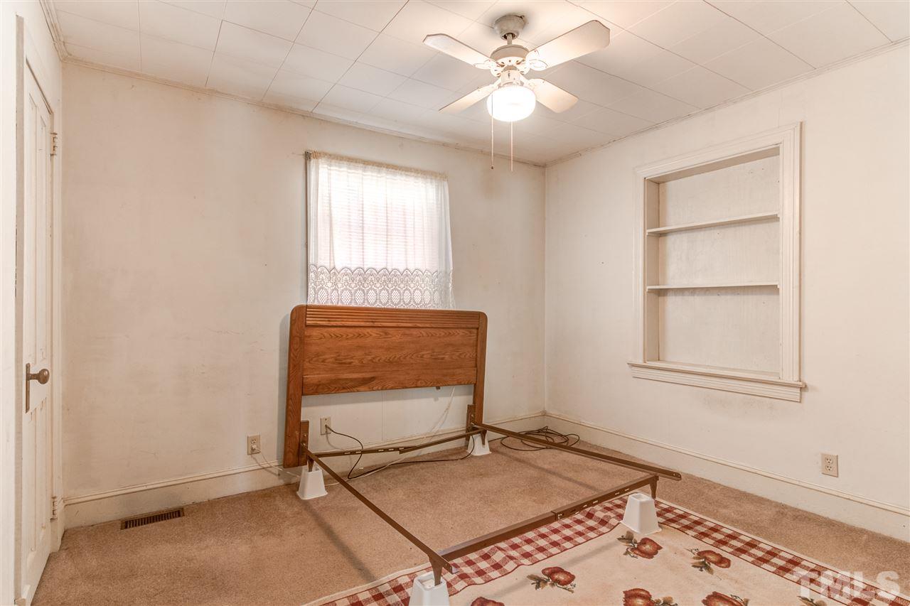 227 Georgetown Road Raleigh, NC 27608 - Photo 16 of 25