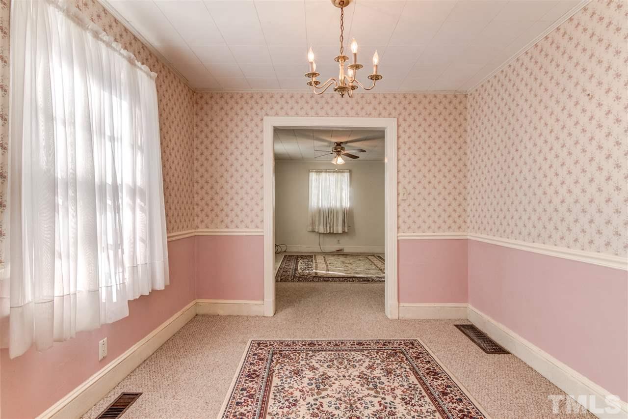 227 Georgetown Road Raleigh, NC 27608 - Photo 7 of 25
