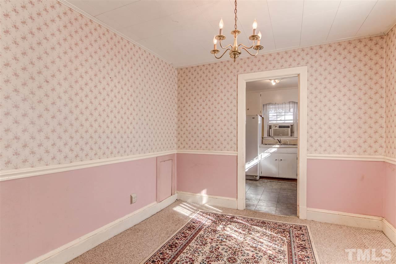 227 Georgetown Road Raleigh, NC 27608 - Photo 8 of 25