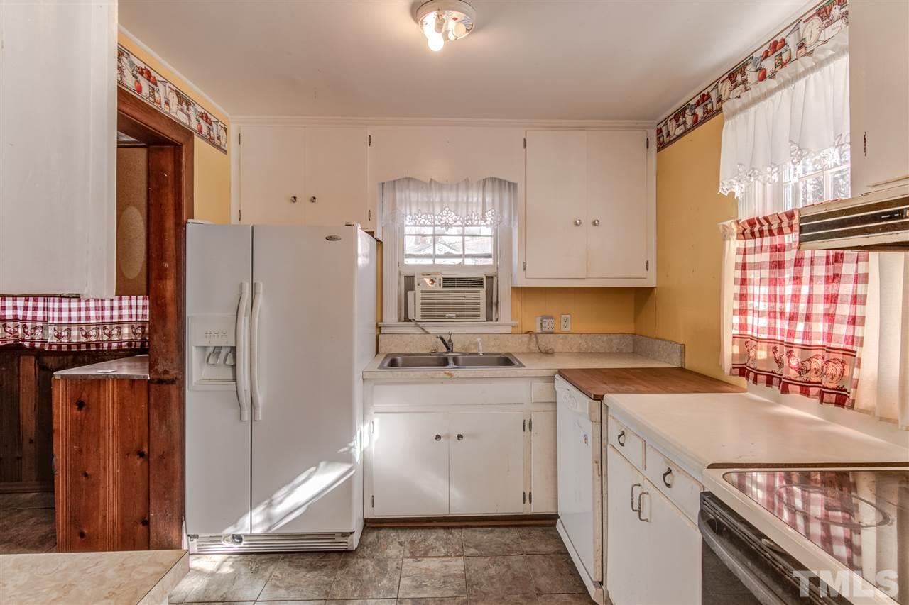 227 Georgetown Road Raleigh, NC 27608 - Photo 10 of 25