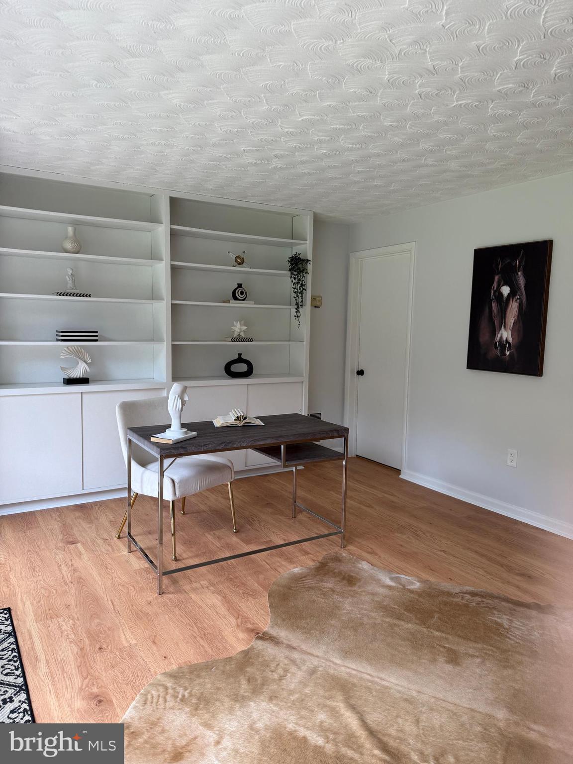 406 Waterford Road Silver Spring, MD 20901 - Photo 25 of 42 a living room with furniture
