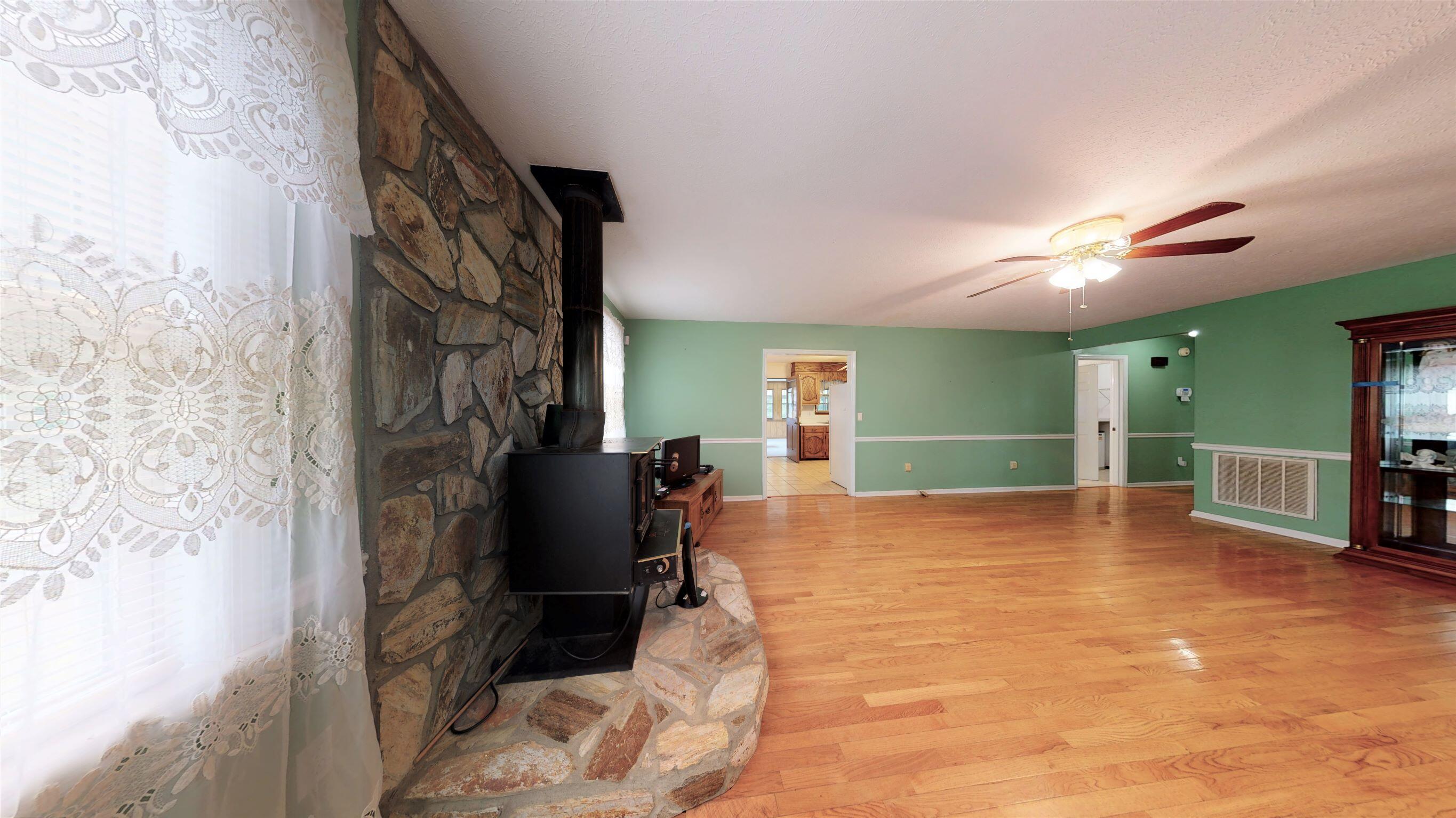 475 Legion Road Warrenville, SC 29851 - Photo 5 of 24 Living room 3