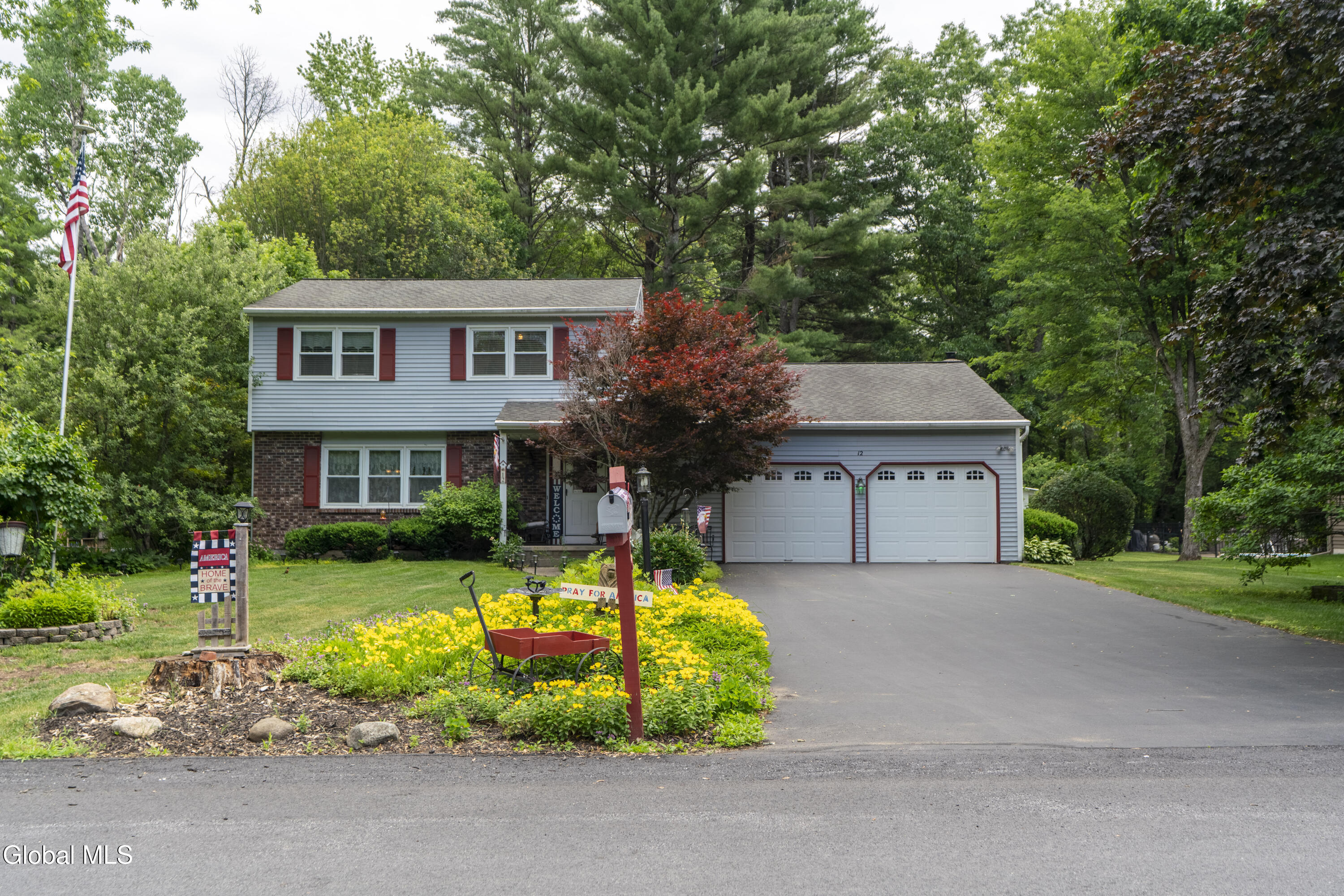 12 Rip Van Lane Ballston Spa, NY 12020 - Photo 1 of 32 12 Rip Van Ln-1