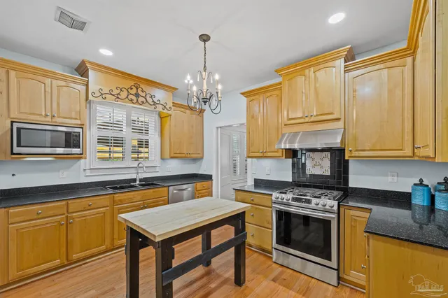 $570,000 | 600 West Moreno Street, Pensacola, FL 32501