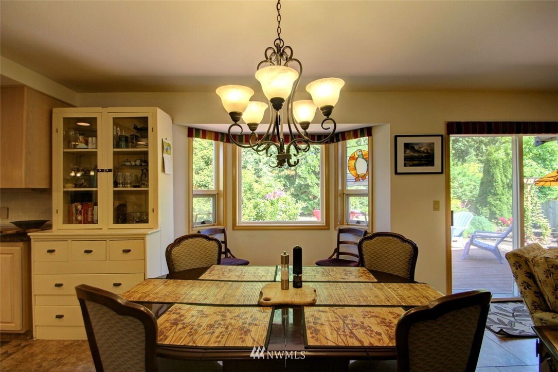 320 North Waugh Road Mount Vernon, WA 98273 - Photo 8 of 25 Gallery Image 8