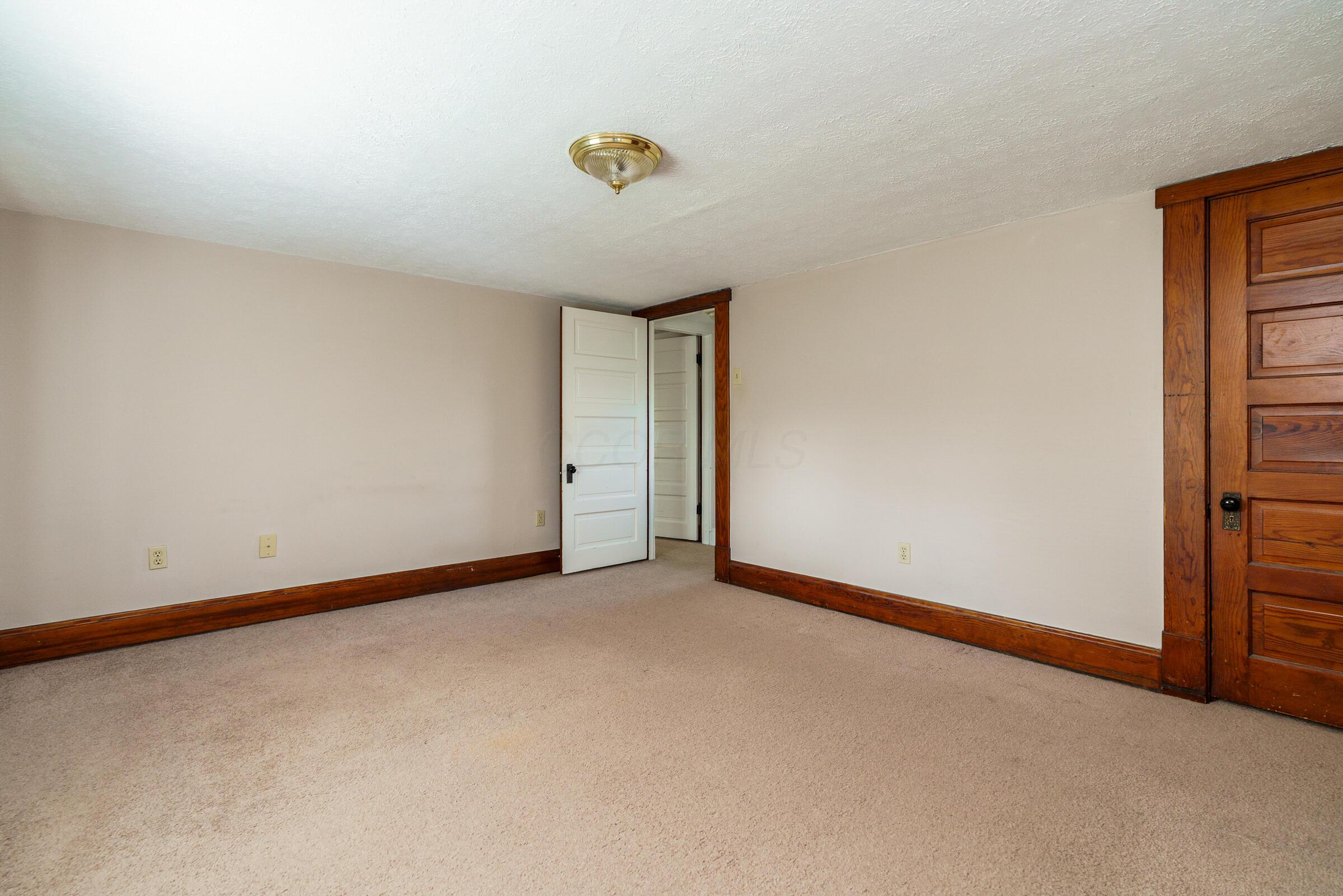 3068 Tremont Road Columbus, OH 43221 - Photo 17 of 23 Bedroom #2